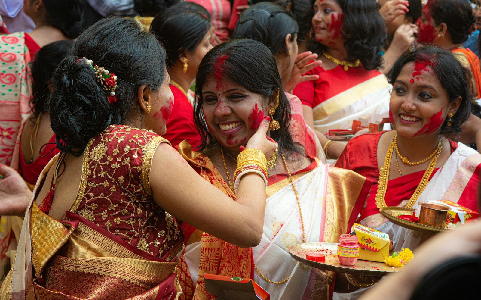 Unique Experiences You Can Enjoy with Women Travel Groups in India Celebrating Festivals Like a Local