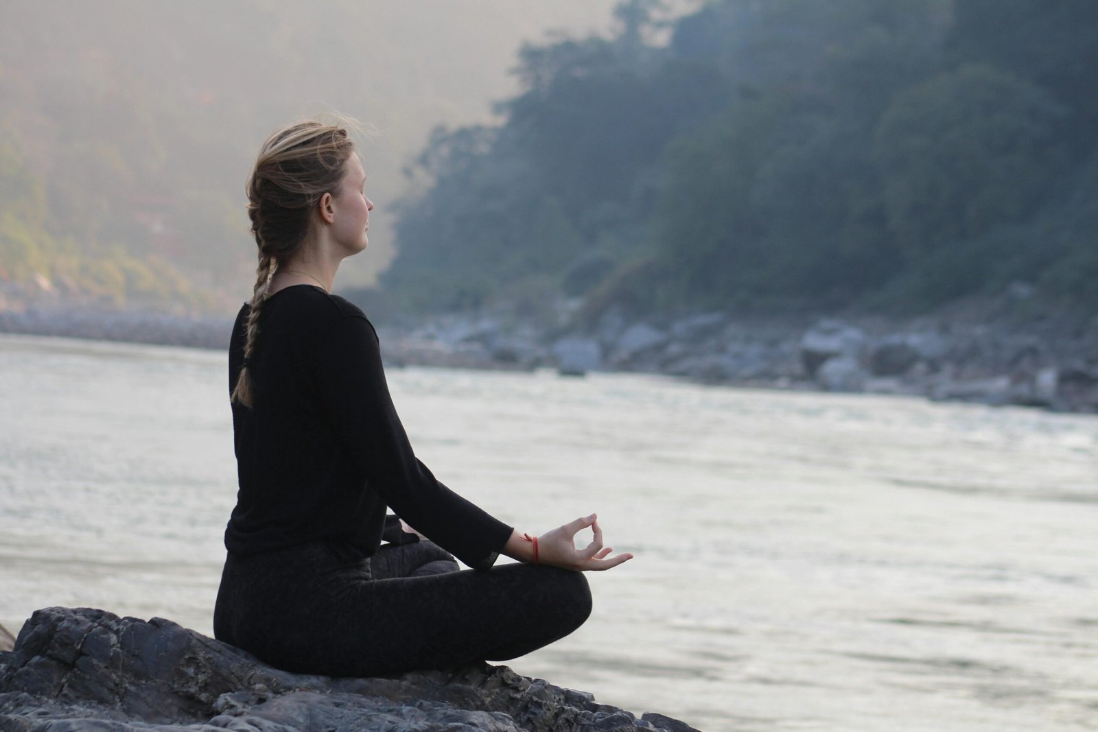 Essential Tips for First Time Women Visitors to Rishikesh scaled
