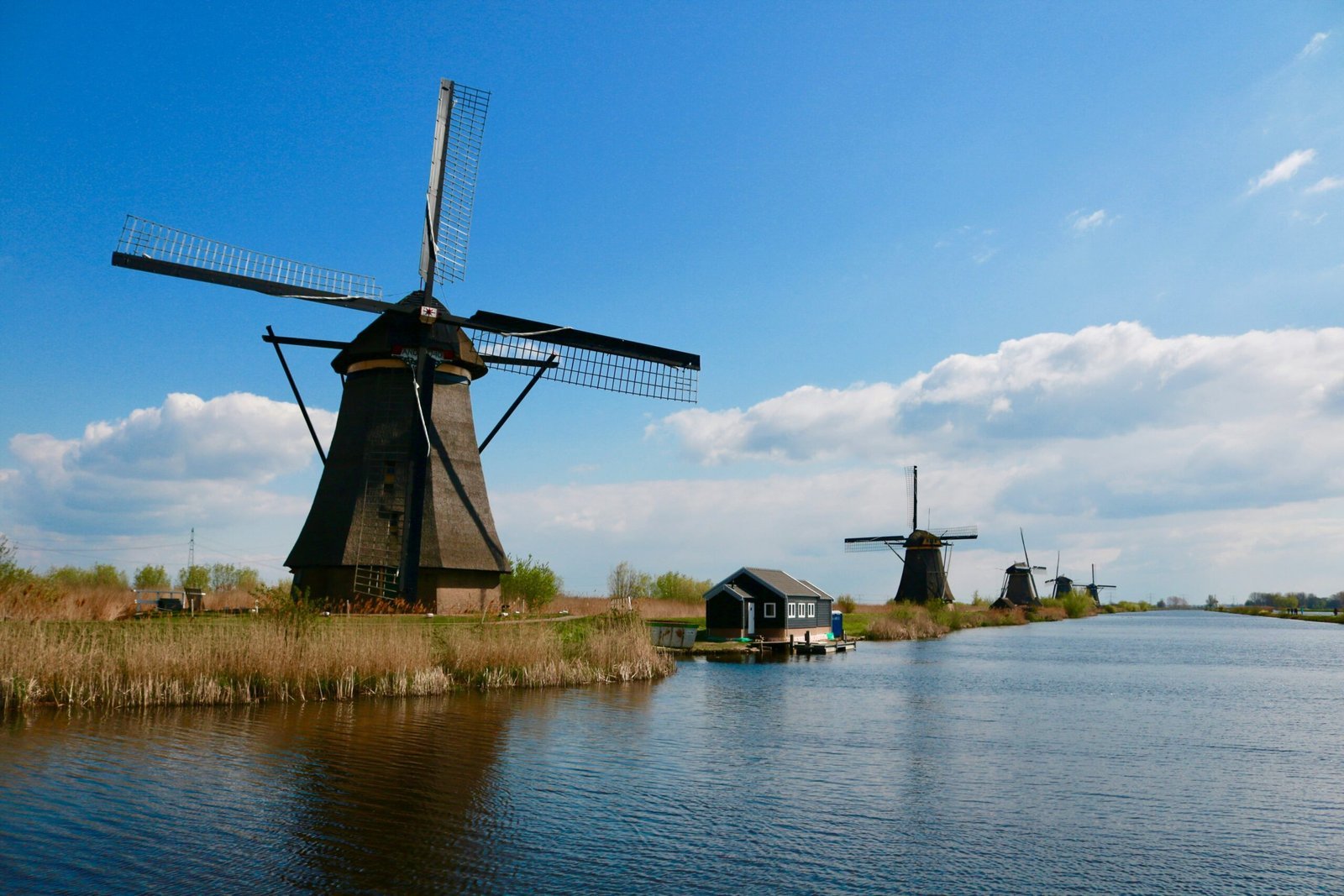 Netherland is a Best Countries in Europe for Solo Female Travellers