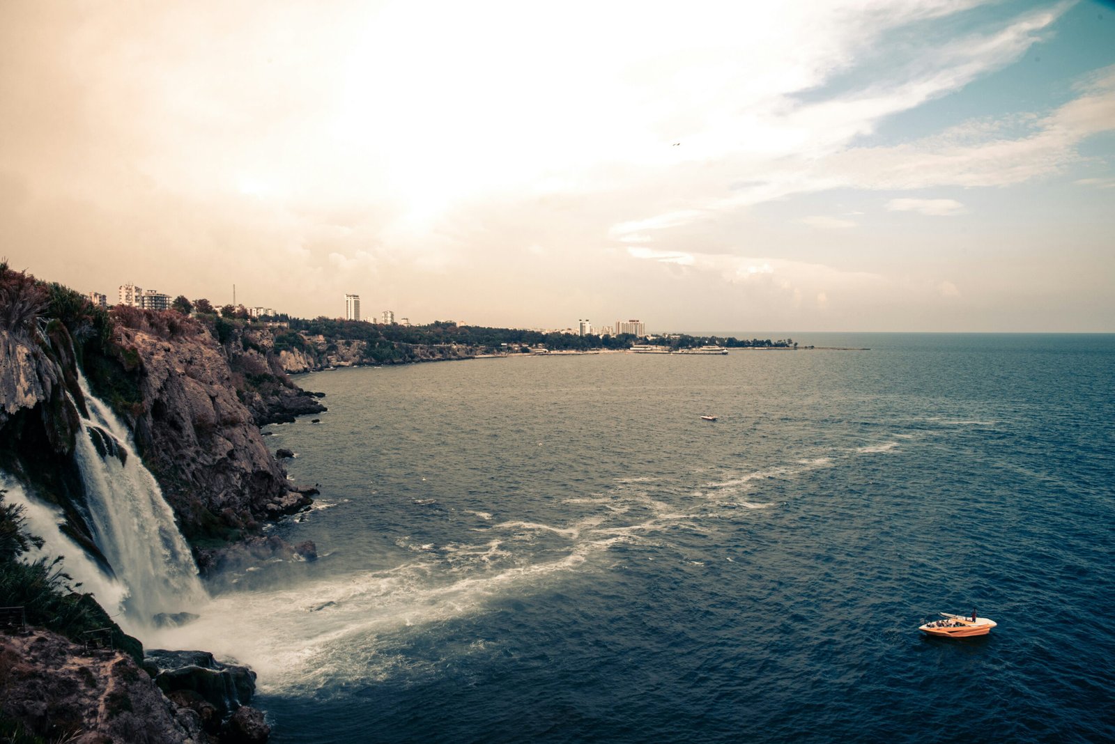 Finding the best time to visit Duden Waterfalls for light 1 scaled