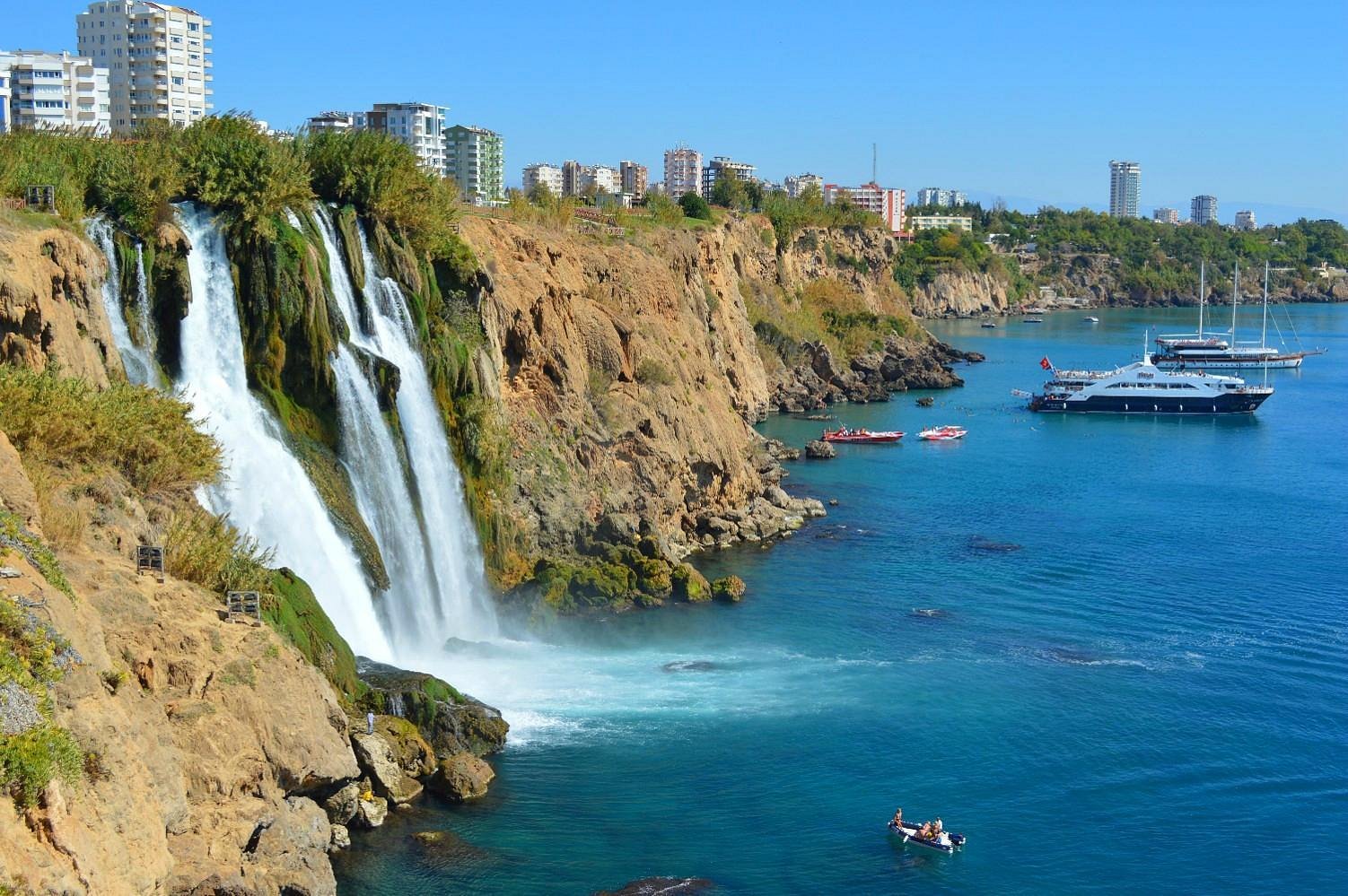 Composition and creativity at the best photo spots in Antalya