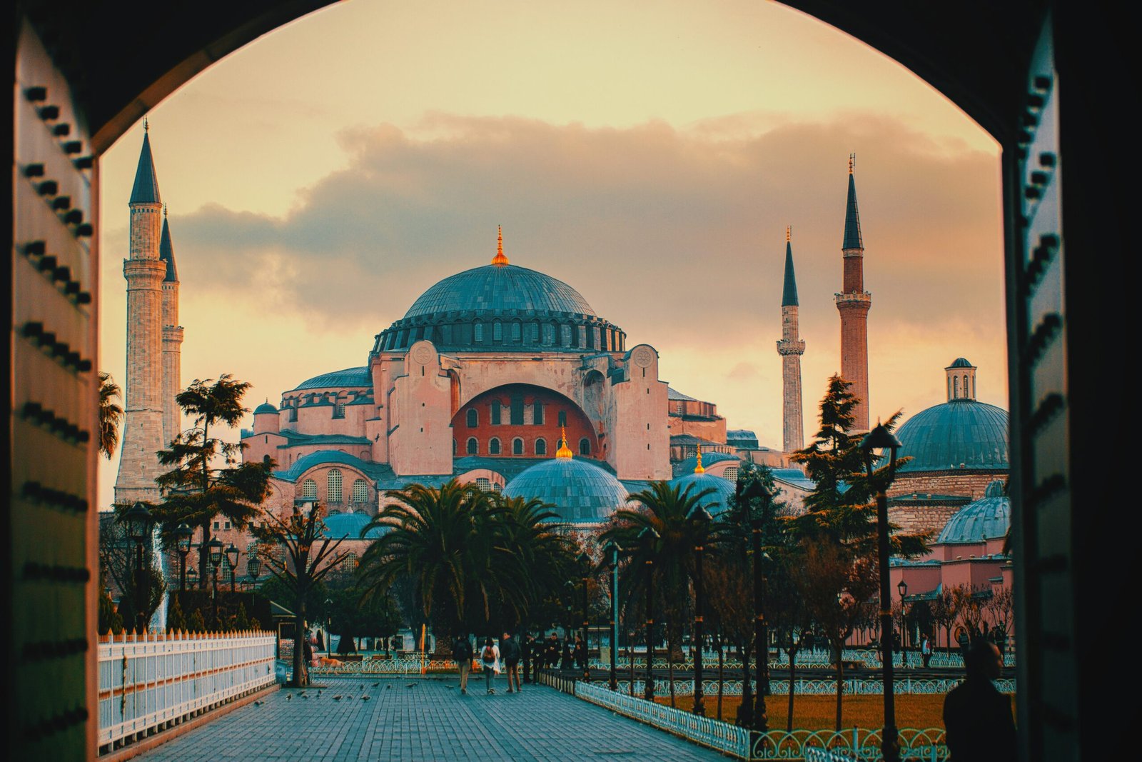 Hagia Sophia in Istanbul: History, Mosque & Museum Story | Meraki Diaries